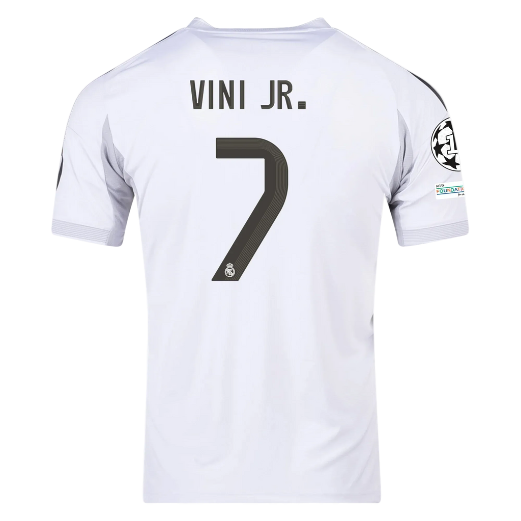 Maglia Home adidas Vinícius Jr. Real Madrid 2025/26 con patch di Champions League (Bianca)